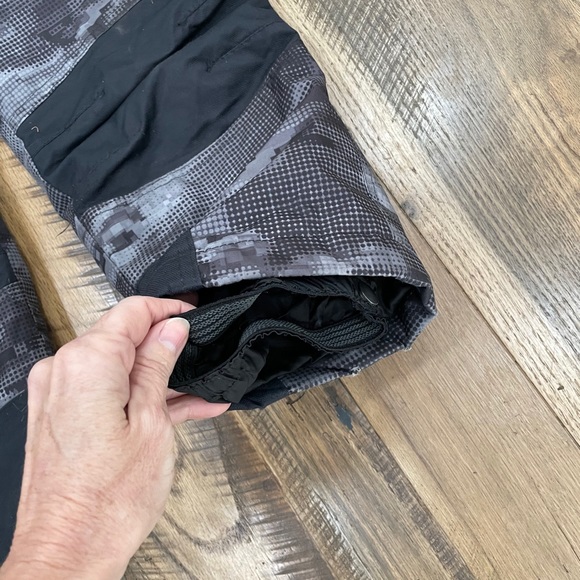 Weatherproof snowboard ski bibs boys 5-6 - Picture 3 of 5